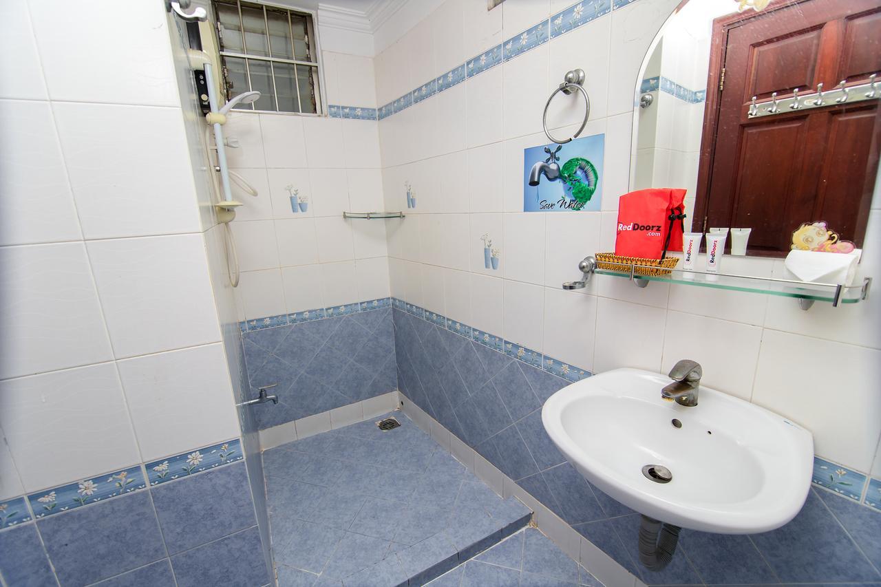 Reddoorz Near 23Rd September Park Hotel Ho Chi Minh City Bagian luar foto