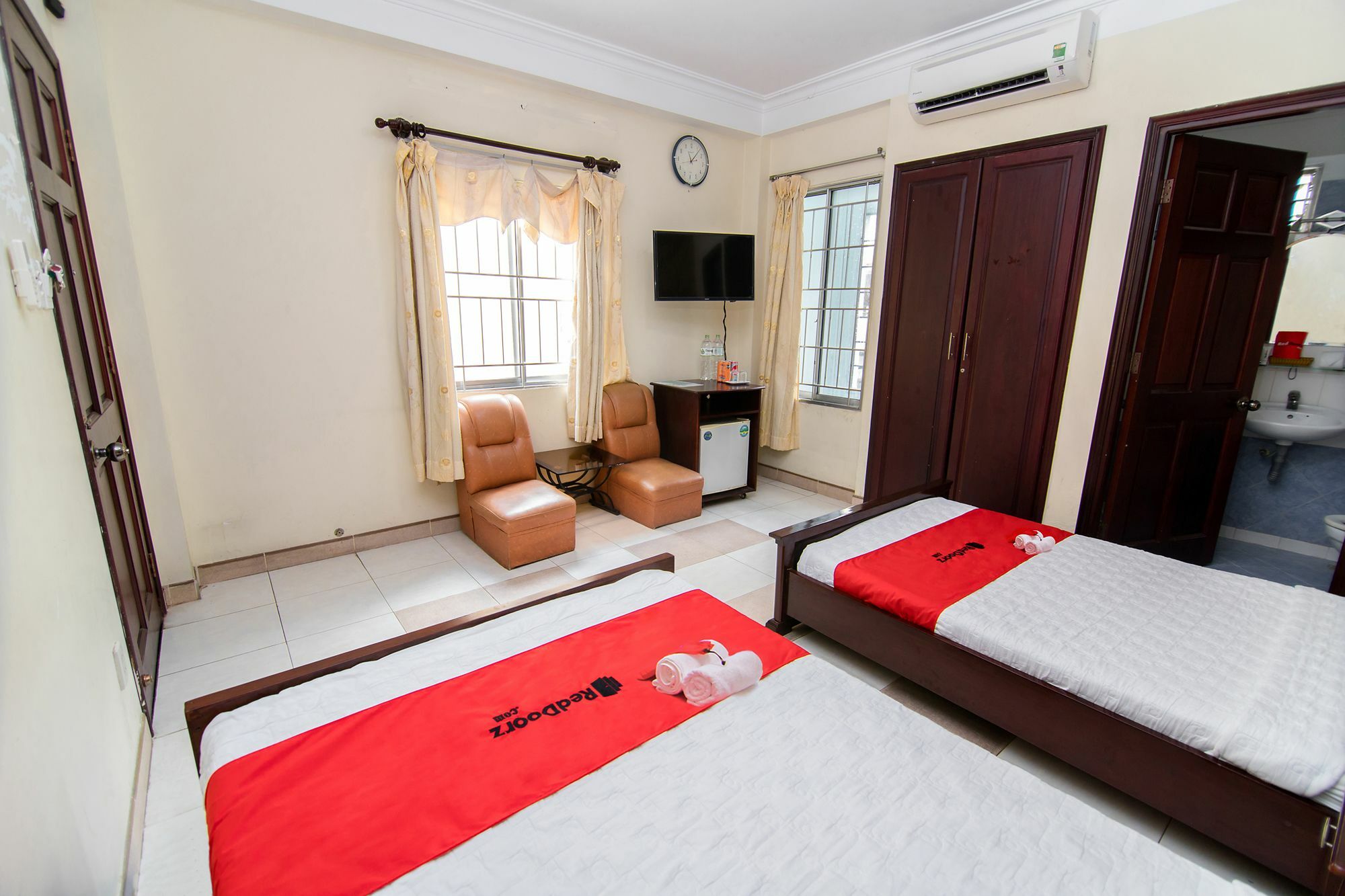 Reddoorz Near 23Rd September Park Hotel Ho Chi Minh City Bagian luar foto