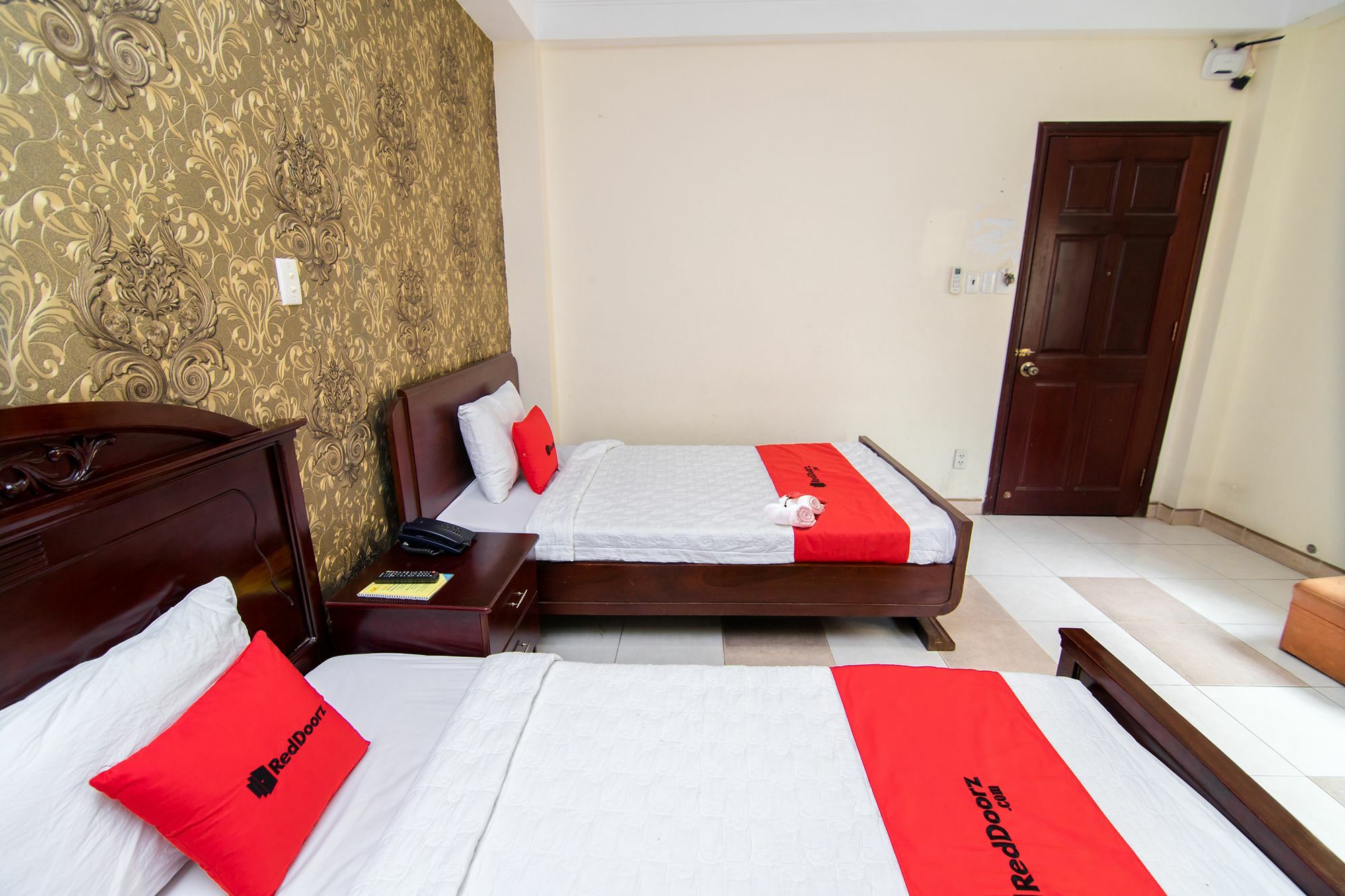 Reddoorz Near 23Rd September Park Hotel Ho Chi Minh City Bagian luar foto